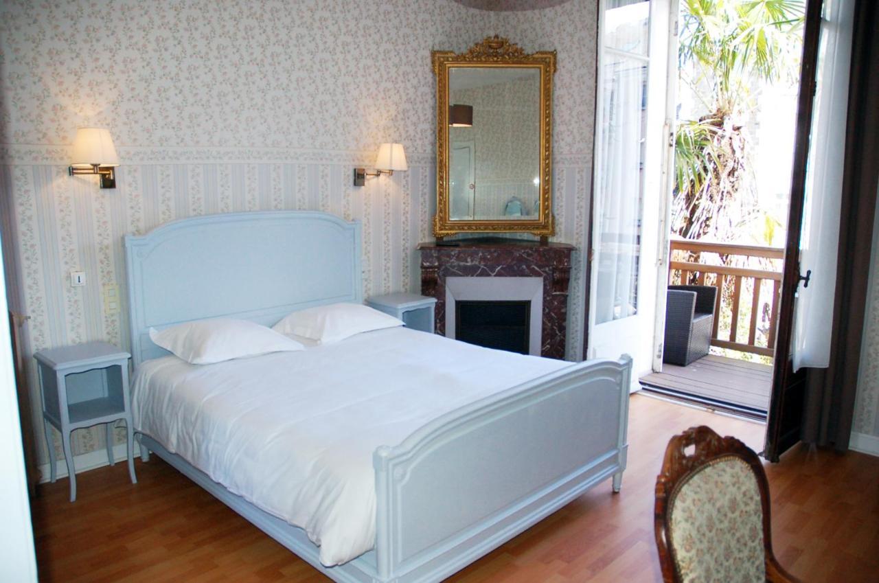 Altair Hotel